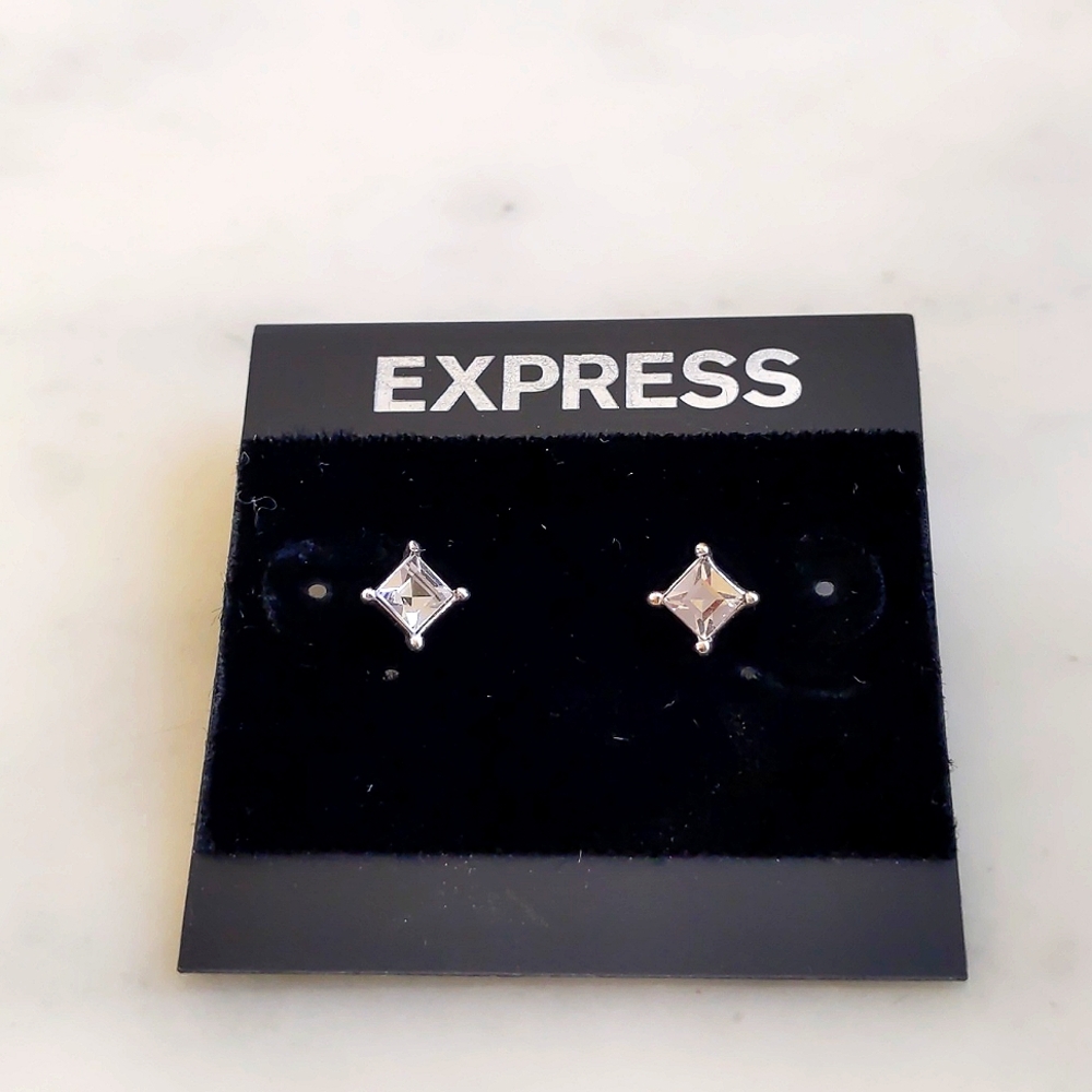 NWT. Express Princess Cut Square Stud Earrings.